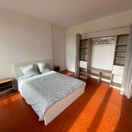Charmant T3 Dans Le Centre Historique Apartment Manosque Ngoại thất bức ảnh