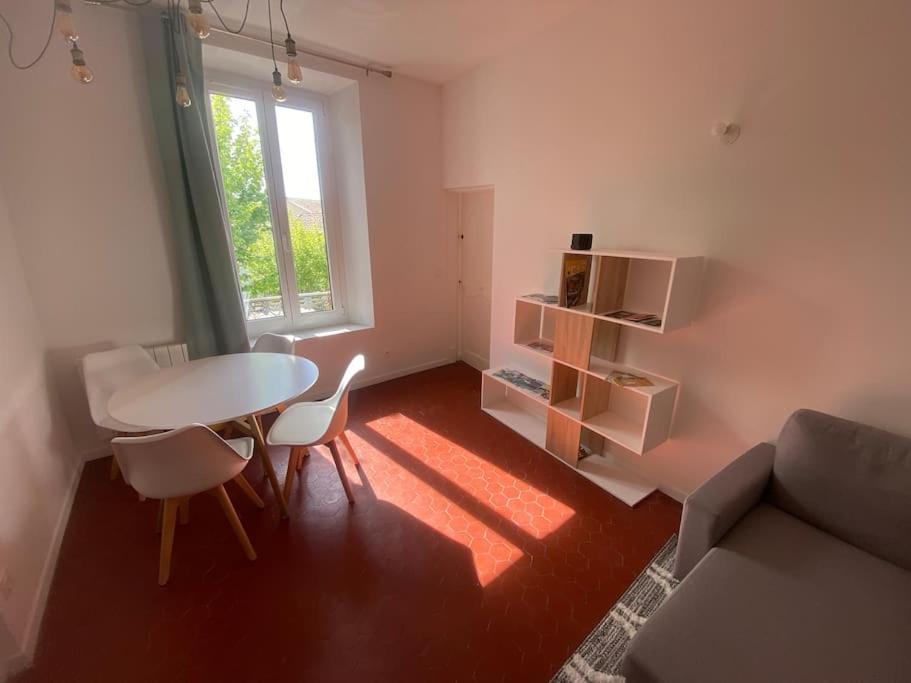 Charmant T3 Dans Le Centre Historique Apartment Manosque Ngoại thất bức ảnh