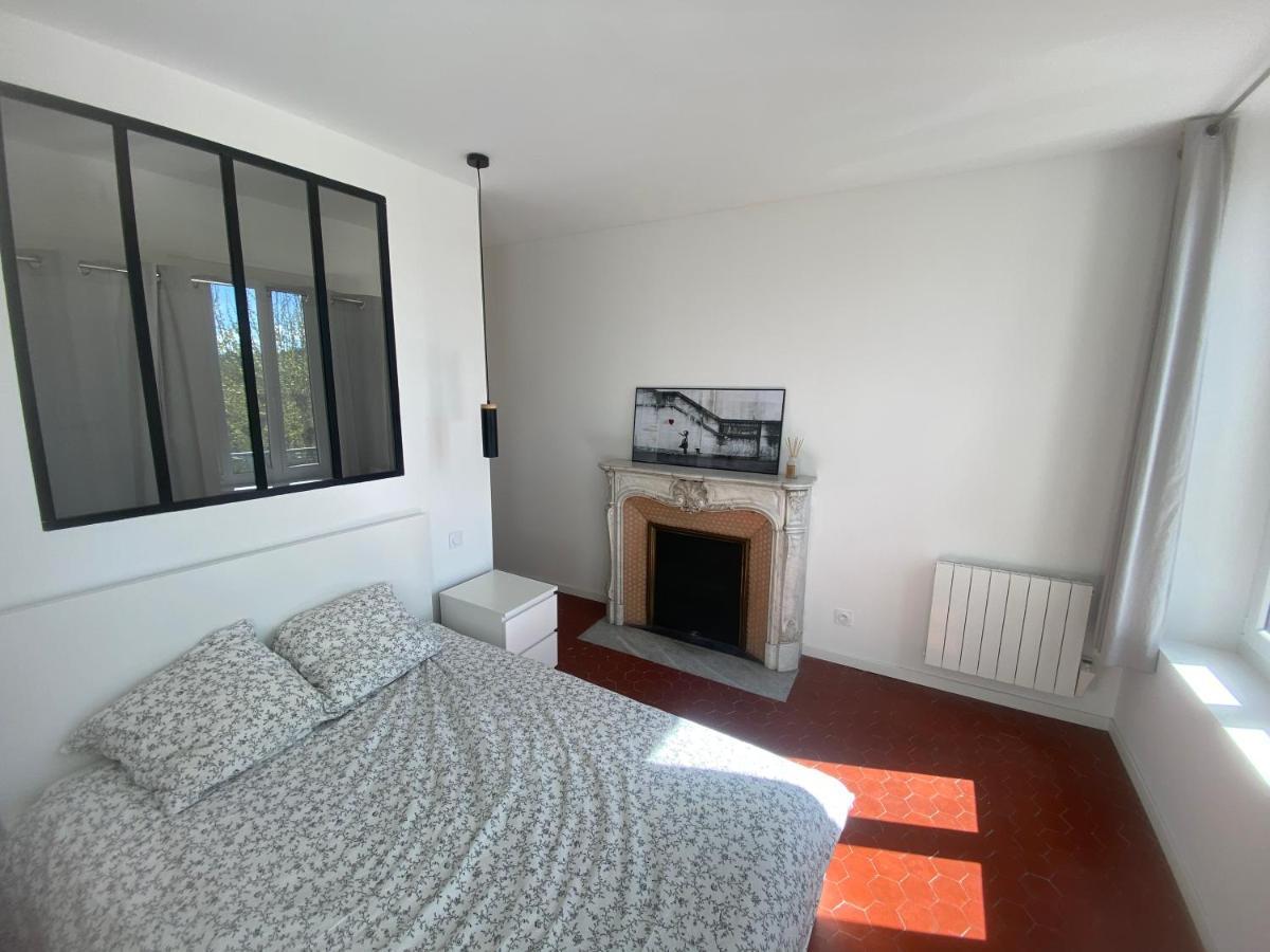 Charmant T3 Dans Le Centre Historique Apartment Manosque Ngoại thất bức ảnh