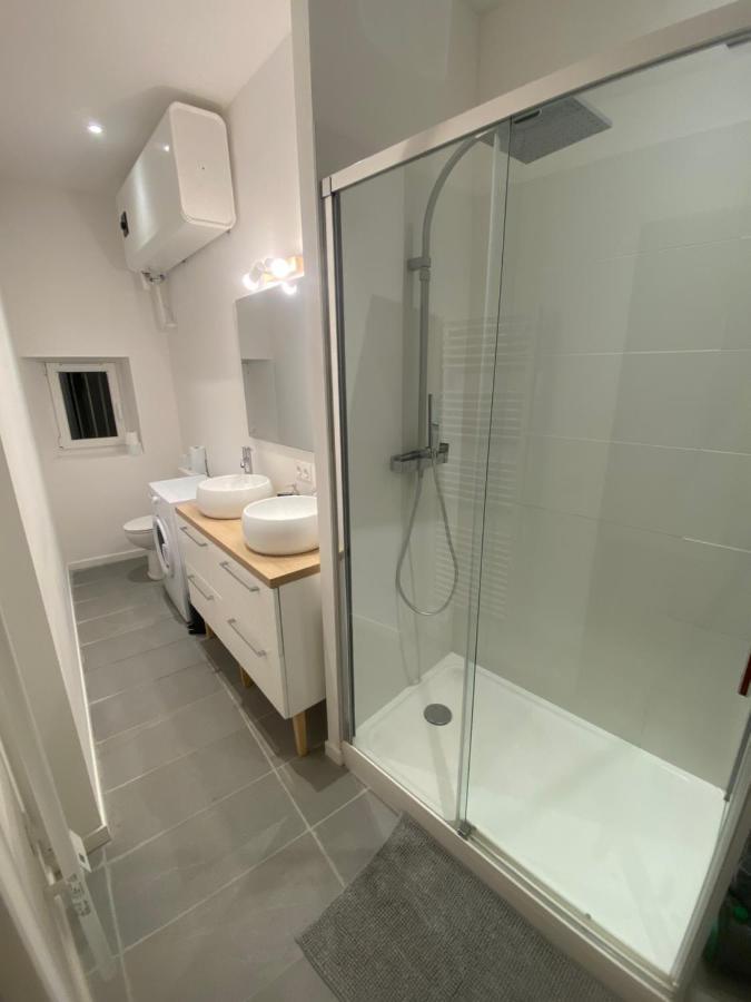Charmant T3 Dans Le Centre Historique Apartment Manosque Ngoại thất bức ảnh