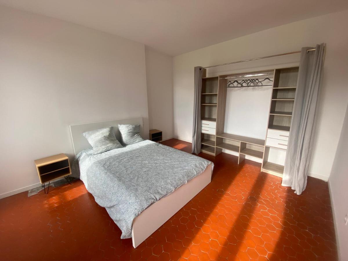 Charmant T3 Dans Le Centre Historique Apartment Manosque Ngoại thất bức ảnh